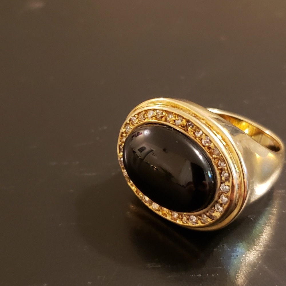 💕IMAN Oval Onyx & Crystal Fashion Ring